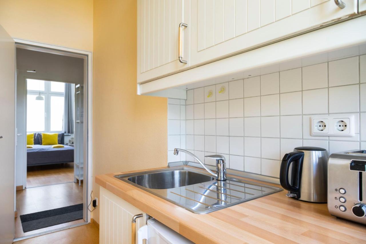 Central +3Br +Big Living Room Next To U-Station Берлін Екстер'єр фото